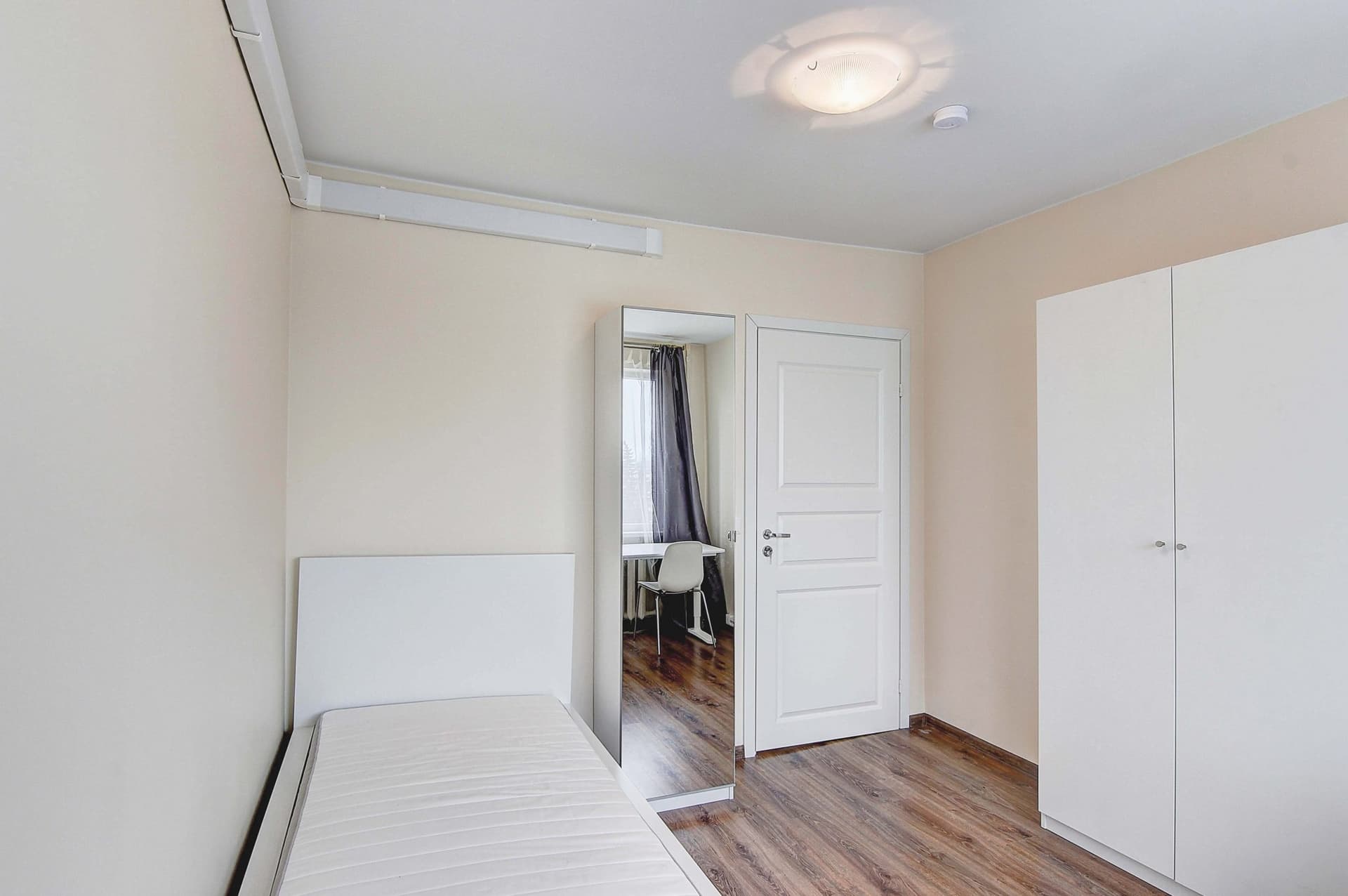 Room 2, Vilnius Žirmūnų str. 115