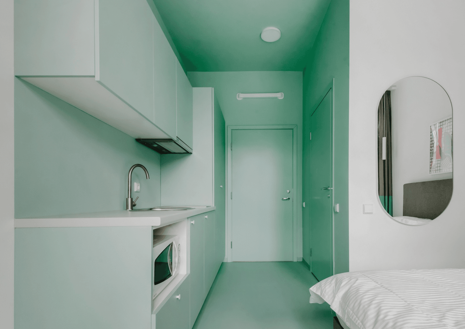 Room 2, Kaunas Laisvės ave. 51A