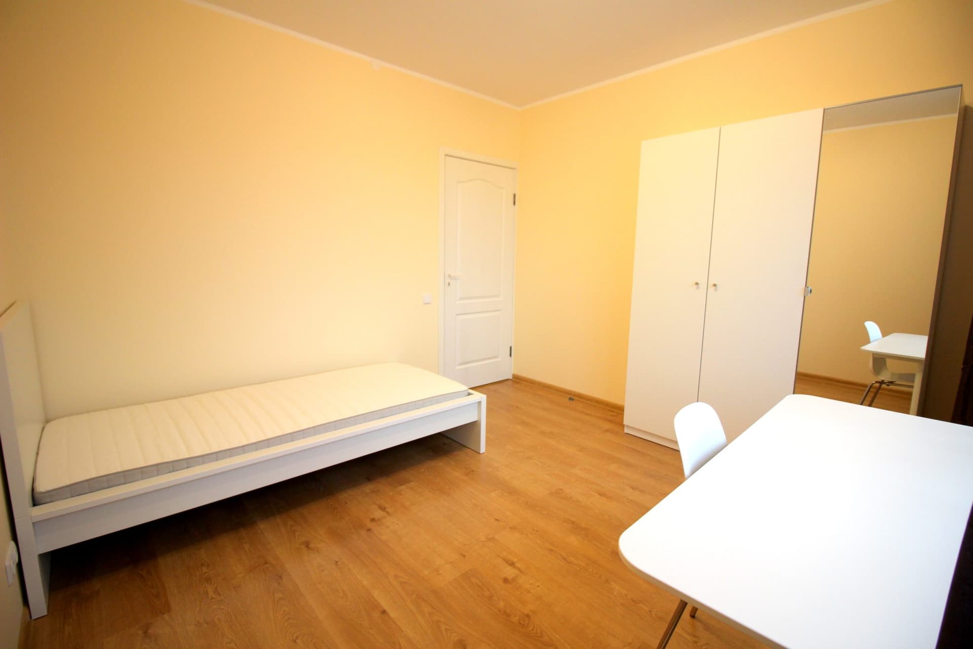 Room 3, Kaunas Kalniečių str. 216