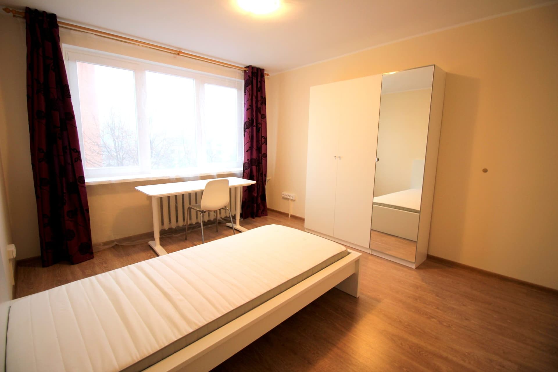 Room 4, Kaunas Varpo str. 10